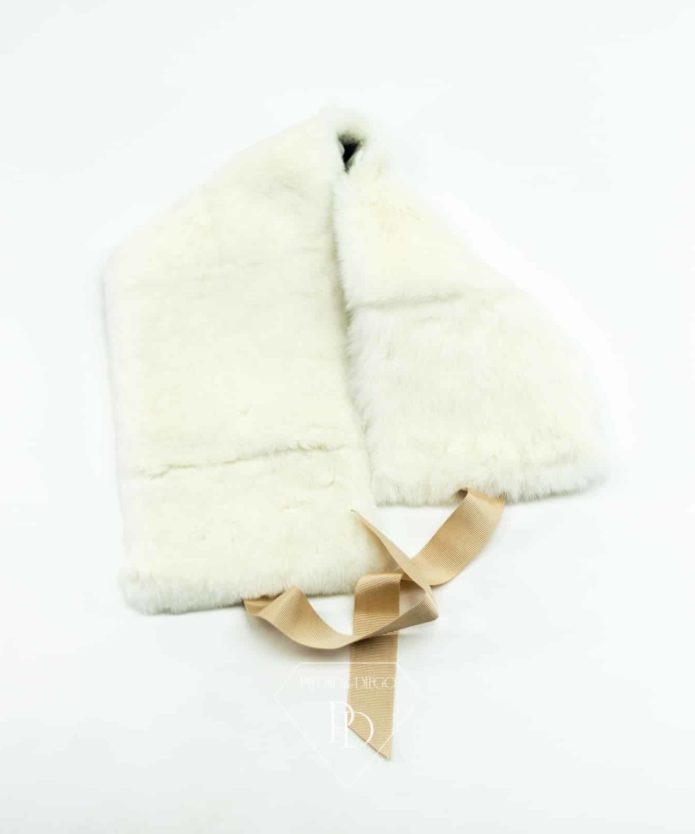Cuello Rabbit Blanco