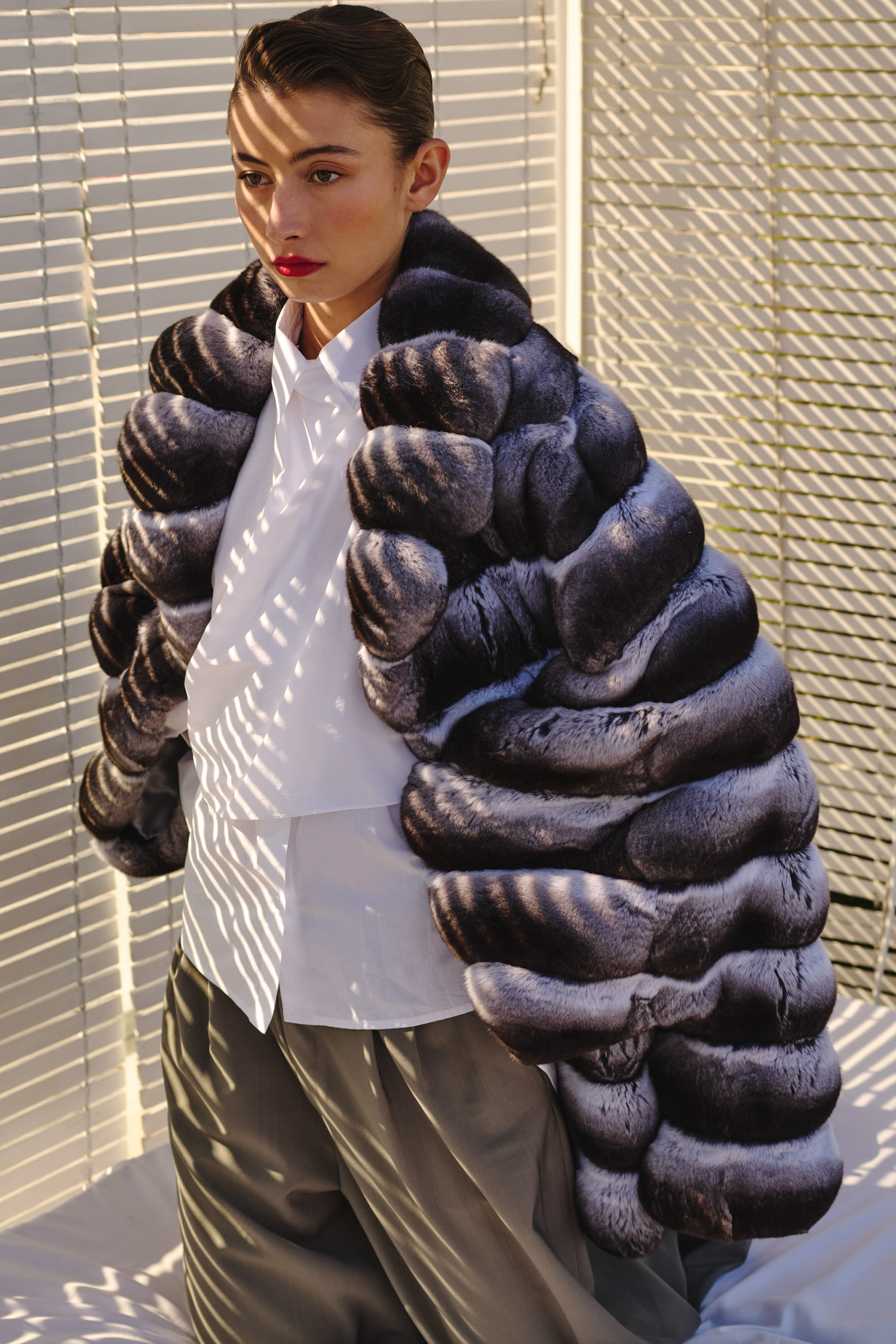 Chaqueta Piel Natural de Chinchilla para Mujer. Peleterias en Madrid Centro
